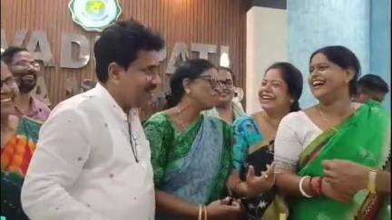 পটাশপুর ২: জেলা পরিষদের সভাধিপতি ও পটাশপুরের বিধায়ক উত্তম বারিকের জন্মদিন অনুষ্ঠিত হল
