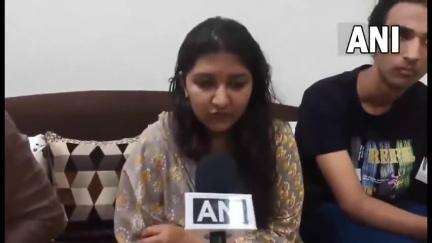 #WATCH पुणे: #OperationSindoor | पहलगाम आतंकी हमले में मारे गए संतोष जगदाले की बेटी असावरी जगदाले ने कहा, "ऑपरेशन का नाम