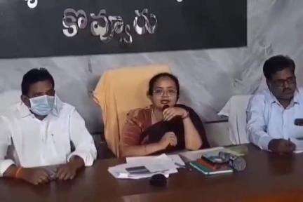 రాజమండ్రి సిటీ: కొవ్వూరు మండలంలో బుధ, గురువారాల్లో ధాన్యం సేకరణకు ఏర్పాట్లు : ఆర్డీవో రాణి సుస్మిత