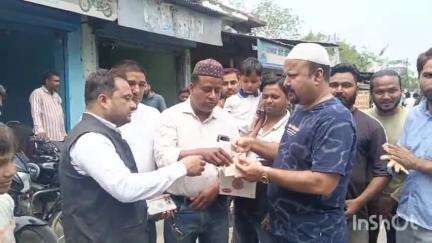 बरेली: ऑपरेशन सिंदूर के बाद बरेली में मुस्लिम समुदाय के लोगों ने मनाया जश्न
