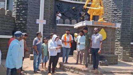 ಬೆಳಗಾವಿ: ಉಗ್ರರ ಅಡಗು ತಾಣದ ಮೇಲೆ ಭಾರತೀಯ ಸೇನೆ ದಾಳಿ, ನಗರದಲ್ಲಿ ಬಿಜೆಪಿ ಯುವ ಘಟಕ ಸಂಭ್ರಮ