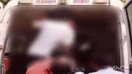 आमेट: आमेट में थाने की ढाल के पास कैंपर से टकराई बाइक, दो लोग हुए घायल