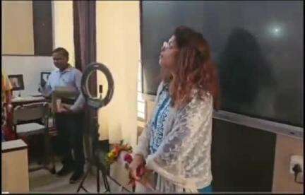Mahoba: डीएम गजल भारद्वाज ने छात्रों को दिए सफलता के मूल मंत्र , महोबा न्यूज़ ने चलाई थी अभ्युदय योजना की खबर #न्यूज #95