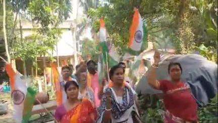 পূর্বস্থলী ২: পাক জঙ্গি খাঁটি ধ্বংস করার পর জামালপুরে জাতীয় পতাকা হাতে সনাতনীদের উচ্ছাস, মিছিল