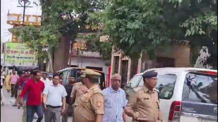 आंवला: आंवला में युद्ध की तैयारी, रात 8 बजे सायरन बजने पर 10 मिनट का ब्लैकआउट, वाहन भी रुकेंगे