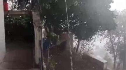 बाराकोट:मूसलाधार बारिश से गल्ला गांव देवली माफी सड़क बंद कई वाहन यात्री फंसे लोगों के घरों  खेत खलीहानो में घुसा पानी