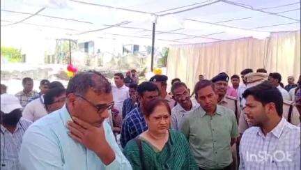 धर्माबाद: धर्माबाद येथील रेल्वे पोलीस चौकीचे दम रेल्वेचे आयजी श्रीमती अरोमा सिंग ठाकूर यांच्या हस्ते भूमिपूजन सोहळा संपन्न