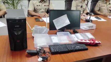 रतलाम नगर: थाना माणकचौक द्वारा MCX सटोरियों के विरुद्ध की गई कारवाई पुलिस कंट्रोल रूम पर प्रेस वार्ता कर एसपी ने किया खुलासा।