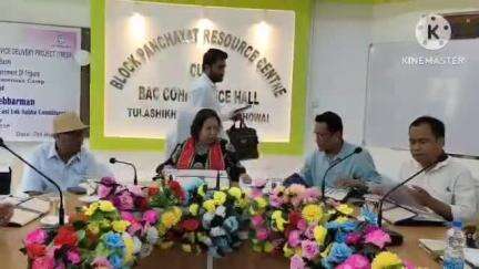 খোয়াই: তুলাশিকর ব্লকের কনফারেন্স হলে উপজাতি কল্যাণ দপ্তরের এক বৈঠক অনুষ্ঠিত