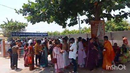 గన్నేరువరం: శ్రీ మానసా దేవి ఆలయ సప్తమ వార్షికోత్సవాలు, సుదూర గ్రామాల ప్రజలు తరలిరావాలని కోరుతున్న ఆలయ కమిటీ చైర్మన్ చంద్రారెడ్డి