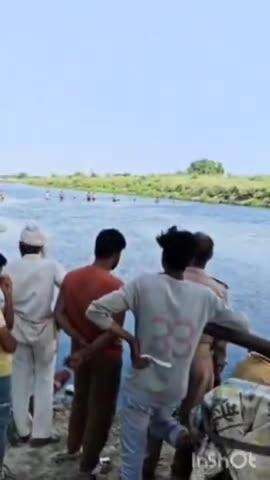 अलीगंज: नदी में कूदकर आत्महत्या का ड्रामा करने वाले युवक को घंटों तलाशते रहे गोताखोर और जसरथपुर पुलिस