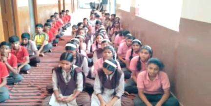 इचाक: हदारी के जी डी नेशनल स्कूल में मॉक ड्रिल का आयोजन, बच्चों में जागरूकता बढ़ी