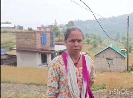 चच्योट: रसोईघर के पास बिजली के खंभे में करंट, मीरा देवी की जान पर बना खतरा : विभाग मौन #jansamasya