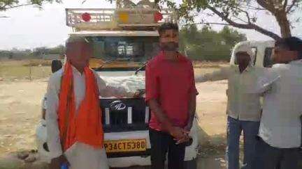 महोली: मुड़ा कला में संदिग्ध अवस्था में बंद घर में मिला फांसी के फंदे पर लटकता हुआ महिला का शव, मचा हड़कंप