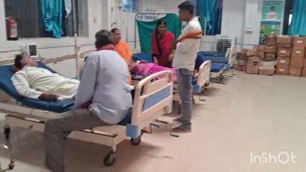 चरपोखरी: सीएचसी चरपोखरी में बेड पर बिना बेडशीट के इलाज का वीडियो आया सामने, संक्रमण फैलने की बढ़ी आशंका