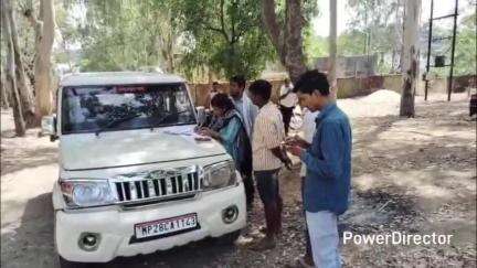 तामिया: तामिया क्षेत्र में खनिज अधिकारी ने तीन ट्रैक्टर ट्राली को अवैध रेत परिवहन करते पकड़ा