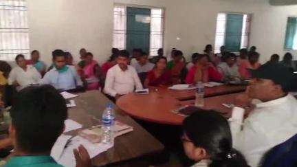 कुरडेग: कुरडेग प्रखंड कार्यालय में बीईईओ ने शिक्षकों की मासिक गुरु गोष्ठी का आयोजन किया, दिशा-निर्देश दिए