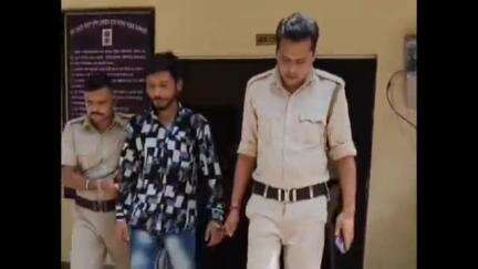 রানাঘাট ১: বিয়ের মিথ্যা প্রতিশ্রুতি দিয়ে সহবাসের অভিযোগে এক যুবককে শ্যামনগর থেকে গ্রেফতার করলো রানাঘাট থানার পুলিশ