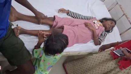 बोलबा: बोलबा के लोहराटोली गांव की 8 वर्षीय बच्ची को झरने में सांप ने डसा, इलाज के लिए अस्पताल ले जाया गया