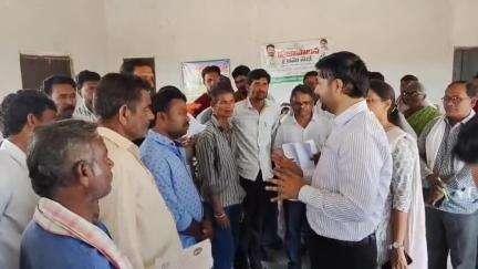 అసిఫాబాద్: కొనుగోలు చేసిన ధాన్యాన్ని కేటాయించిన రైస్ మిల్లులకు తరలించాలి: ఆసిఫాబాద్ జిల్లా కలెక్టర్ వెంకటేష్ దోత్రే