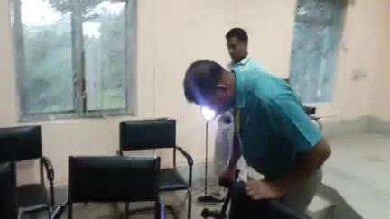 উদয়পুর: ব্লাক আউট হলে কিভাবে মানুষকে রক্ষা করবে এবং বোম স্কয়ার কিভাবে তদন্ত করবে তার উপর মহড়া উদয়পুরে #OperationSindoor