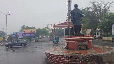 સાવલી: પંથકમાં સતત બીજા દિવસે વરસાદી માહોલ યથાવત, બાજરીના પાકને વ્યાપક નુકસાન