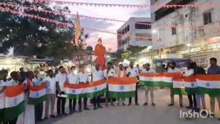 పరిగి: భారత సైన్యానికి సెల్యూట్ చేస్తూ కుల్కచర్ల లో పాకిస్తాన్ జెండాను తగలబెట్టిన భాజపా నాయకులు