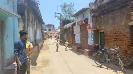 কাশীপুর: পরিবারের অমতে বিয়ে মেনে নিতে না পেরে মেয়ের শাশুড়িকে মেরে মাথা ফাটিয়ে দিল মেয়ের বাবা-মা,চাঞ্চল্য ছড়িয়েছে রাজড়া এলাকায়