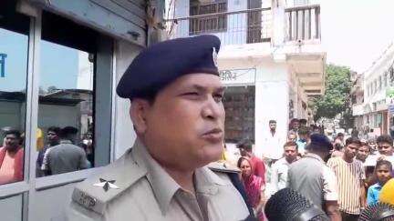 बरूराज मोतीपुर: मोतीपुर में संदिग्ध परिस्थितियों में किशोर का शव मिला, पुलिस ने पोस्टमार्टम के लिए भेजा