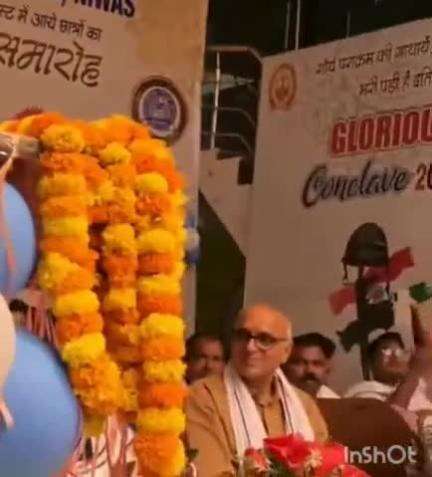 सरई: ग्लोरियस पब्लिक स्कूल निवास की कक्षा 10वीं की छात्रा ने मध्यप्रदेश में किया टॉप, सीधी-सिंगरौली सांसद ने किया सम्मानित
