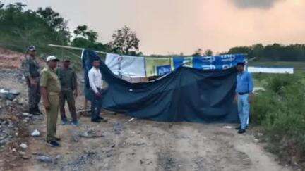 पटमदा: चिरूडीह में खनन के विरोध में ग्रामीणों ने रास्ते में झोपड़ी बनाई, सीओ और थाना प्रभारी जांच के लिए पहुंचे
