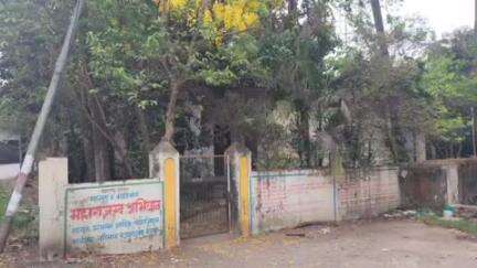 अलिबाग: जमिनीच्‍या सातबारा उतारयावर वारस नोंदीसाठी लाच
रेवदंडा तलाठी कार्यालयात लाचखोर मंडळ अधिकारी, तलाठयाविरोधात कारवाई