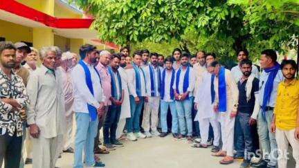 देवबंद: देवबंद के गांव जड़ौदा जट में राजेश हत्याकांड के मामले में भीम आर्मी ने एसडीएम से न्याय और मुआवजा की मांग की