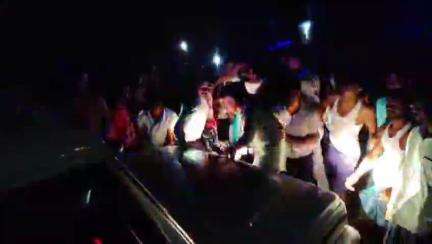 দলগাঁও ভাগ: দলগাঁৱৰ কাছোমাৰী বিলপাৰ প্ৰাথমিক বিদ্যালয় ভোট কেন্দ্ৰত উত্তপ্ত পৰিস্থিতি,এজন ব্যক্তিয়ে দুবাৰকৈ ভোট দিয়াৰ অভিযোগ ৰাইজৰ