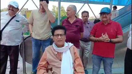 फैज़ाबाद: कांग्रेस के पूर्व सांसद डॉ निर्मल खत्री ने ऑपरेशन सिंदूर का किया स्वागत, सेना के जवानों को दी बधाई #Operationsindoor