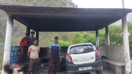 कपकोट: रीठाबगड़ में कार और बाइक आग में स्वाहा, कपकोट पुलिस को दी रिपोर्ट, जनता ने शासन-प्रशासन पर लगाए आरोप