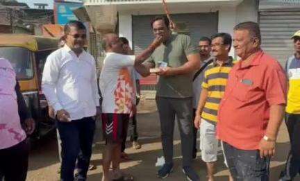 खेड: पाकिस्तान वरील एअर स्ट्राइकबद्दल खेड मध्ये करण्यात आला जल्लोष