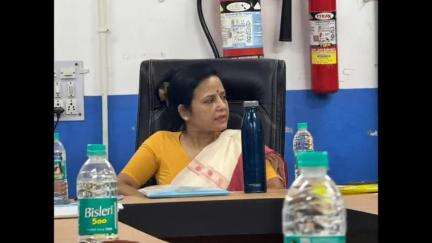 কৃষ্ণনগর ১: বিভিন্ন বিষয় নিয়ে কৃষ্ণনগরে জেলা হাসপাতালে রোগী কল্যাণ সমিতির মিটিং অনুষ্ঠিত হলো, উপস্থিত সাংসদ,জেলাশাসকসহ আধিকারিকগণ