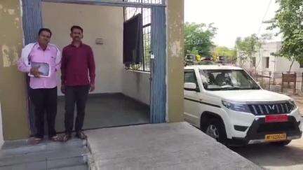 राजनगर: राजनगर तहसील में दिन भर भटकते रहते लोग नही होती सुनवाई, अधिवक्ता नें SDM पर लागाए आरोप
#jansmsaya