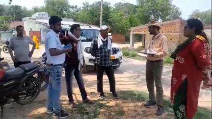 পুরুলিয়া ২: পুরুলিয়া ২ নং ব্লকের আগয়া নড়রা  পঞ্চায়েতের একাধিক গ্রামে সরকারি কাজ পরিদর্শন করলেন BDO এবং PDO