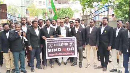 సిరిసిల్ల: ఆపరేషన్ సింధూర్ విజయవంతం తో న్యాయవాదుల హర్షాతిరేకం పట్టణం లో మద్దతుగా ర్యాలీ