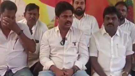 కావలి: సినిమా టిక్కెట్లను కూడా మాజీ ఎమ్మెల్యే ప్రతాప్ కుమార్ రెడ్డి వదలలేదని కావలి మండల జనసేన అధ్యక్షుడు సిద్దు విమర్శ