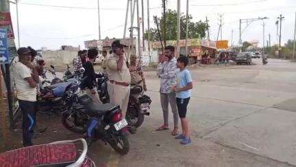 रतलाम नगर: शहर में पिछले एक हफ़्ते में 9 नाबालिग अवैध हथियारों के साथ पकड़े गए, एसपी के निर्देश पर प्रताप नगर व अन्य जगह चला अभियान