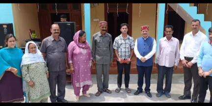 डलहौज़ी: विधायक डीएस ठाकुर ने ग्राम पंचायत मनोला के गांव गरंगड में सुनी लोगों की समस्याएं