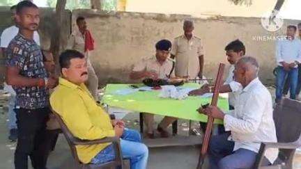अलौली: अलौली थाना परिसर में लाइसेंसी हथियारों का किया गया सत्यापन