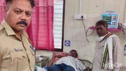 बाभूळगाव: बाभूळगाव ते कळंब रोडवर दोन दुचाकीच्या अपघातात दोघे जखमी,अपघात ग्रस्ताच्या मदतीला धावले परिवहन अधिकारी