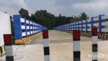 മീനച്ചിൽ: ചേർപ്പുങ്കൽ പഴയ പാലത്തിൽ മുന്നറിയിപ്പ് ബോർഡുകൾ സ്ഥാപിക്കണമെന്ന ആവശ്യം ശക്തമാകുന്നു #localissue