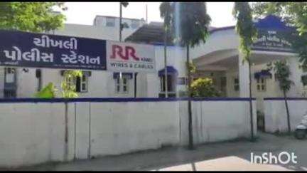 ચીખલી: ચીખલીના કાકડવેલ ગોડાઉન ફળિયા પાસે અકસ્માત સર્જાતા એક ઈસમનું સારવાર દરમિયાન મોત નિપજ્યું