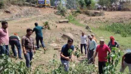 सिहावल: सीधी जिले में जल गंगा संवर्धन अभियान के तहत जल स्रोतों की सफाई
