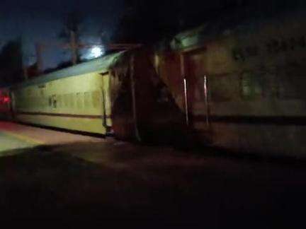 Gua tata passenger 7:30 sham main gua station pahuchi log pareshan